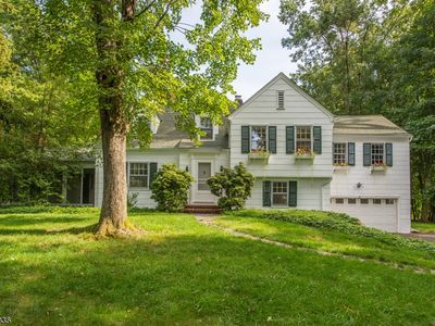 67 Culberson Rd, Basking Ridge, NJ, 07920