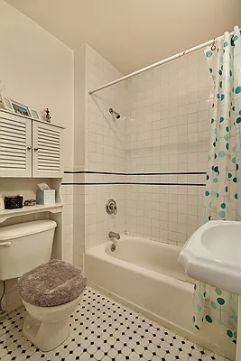 Rented by Corcoran | media 17