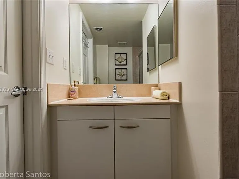 2080 S Ocean Dr #CU-804 — Photo 26