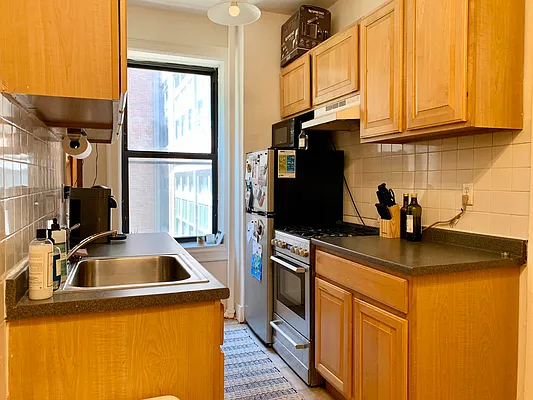 Rented by Compass | media 22