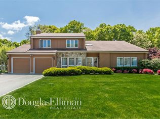 53 Timber Ridge Dr, Commack, NY 11725