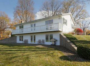 475 Riverside Dr, Constantine, MI 49042