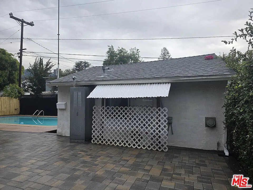 Studio, 1.0 bath, 400 sqft, $1,600 — Photo 2