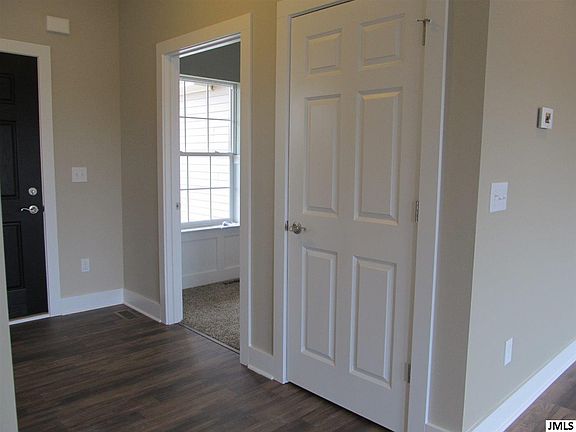 4th image of 11288 Sandhill Dr