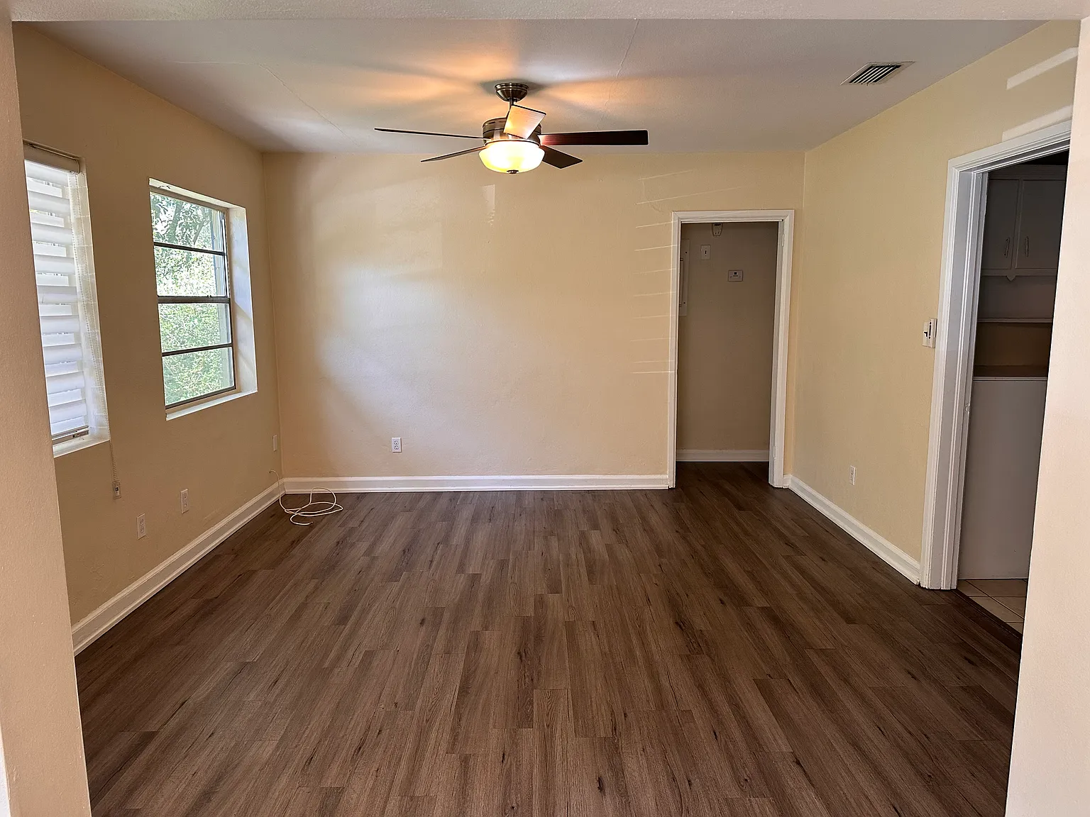 3 bed, 1119 sqft, $1,700 — Photo 3