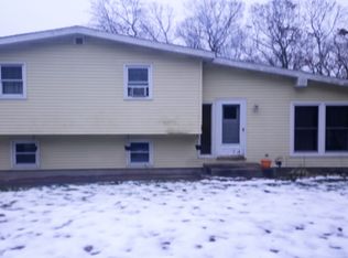 19 Ledgemont Ter, Glocester, RI 02857