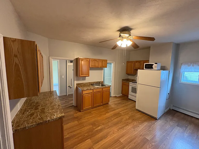 171 Center Ave #1 — Photo 3