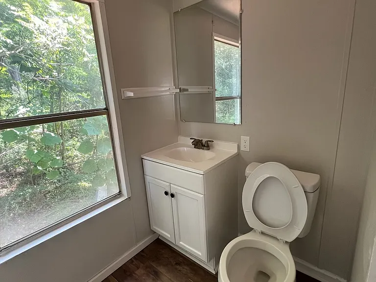 129 Allison Ln — Photo 10