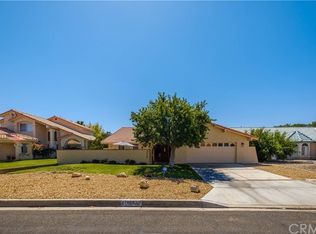 27984 Hummingbird Ln, Helendale, CA 92342