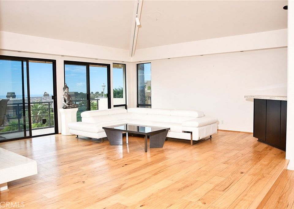 1st image of 85 Marbella
