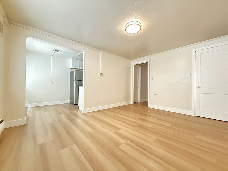 2118 N 30th St #4 — Photo 7