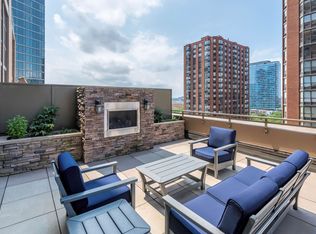 Astoria Tower, Chicago, IL 60605