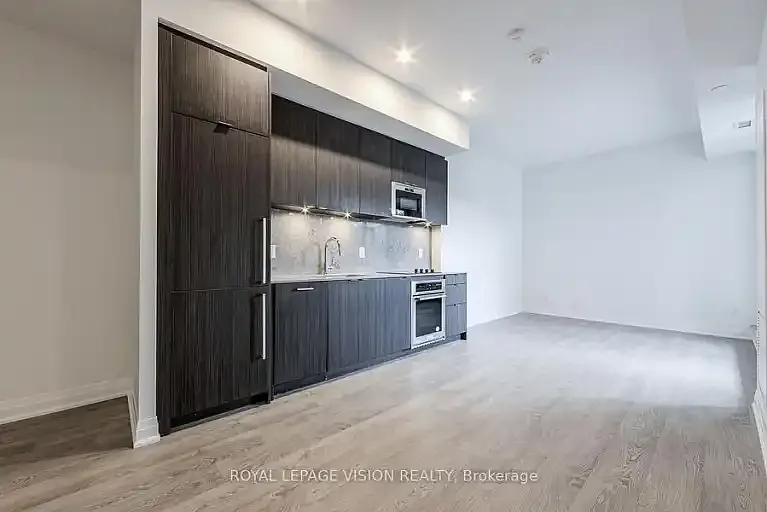 280 Howland Ave #301 — Photo 11