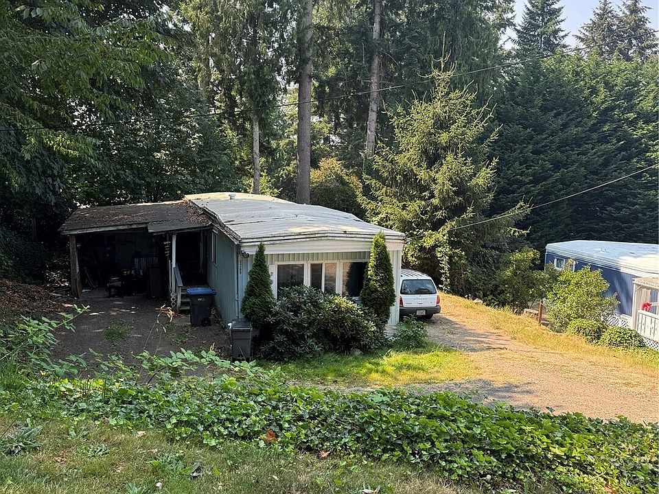 2nd image of 1760 Higgins Road SE