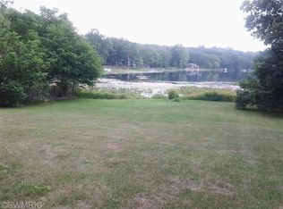 1815 E Chicago Rd, Jonesville, MI 49250