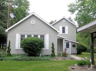 12701 McKeighan Rd, Saint Charles, MI 48655