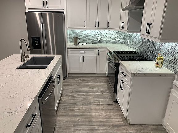 5th image of 10108 Oak Park Ave