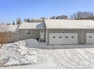 1611 18th St SW, Minot, ND 58701