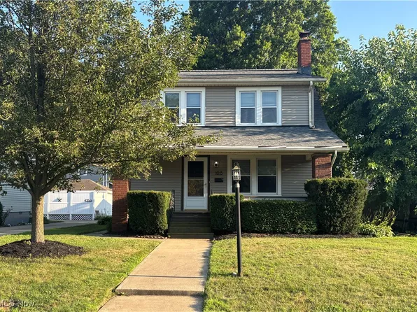 1015 Oakwood Ave NE, Massillon, OH 44646