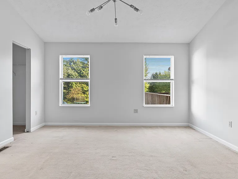 602 Cassandra Dr — Photo 27