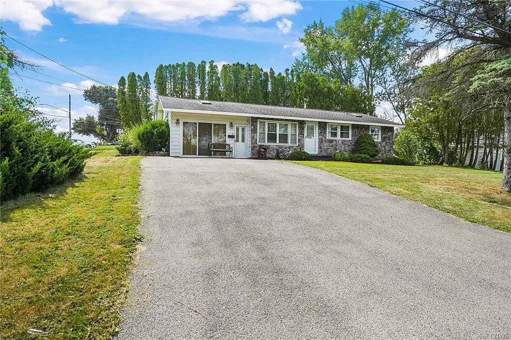 3 bed, 1536 sqft, $2,500 — Photo 3