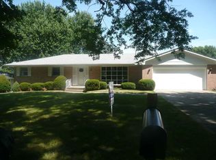 4612 Crescent Dr, Rockford, IL 61108