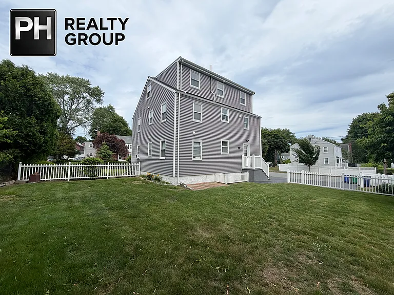 17 Hatfield Rd — Photo 35