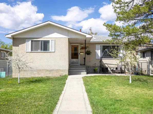 10428 68th Ave NW, Edmonton, AB T6H 2A9