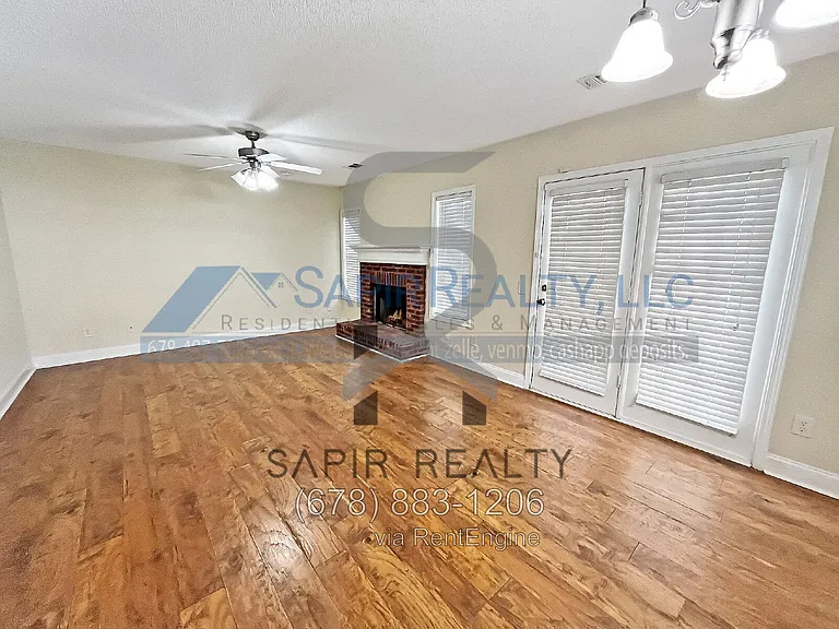 3174 Glenloch Pl — Photo 2