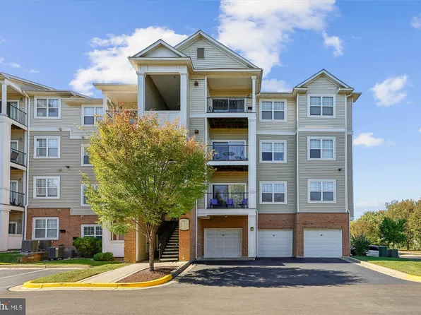 19619 Galway Bay Cir APT 203, Germantown, MD 20874
