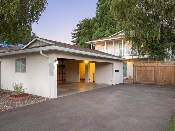 616 Oak Dr APT B, Capitola, CA 95010