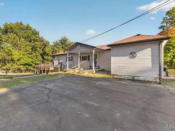 2nd image of 707 Noll Dr