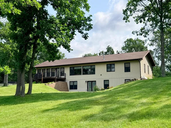 2397 Norway Bluff Dr, Bemidji, MN 56601