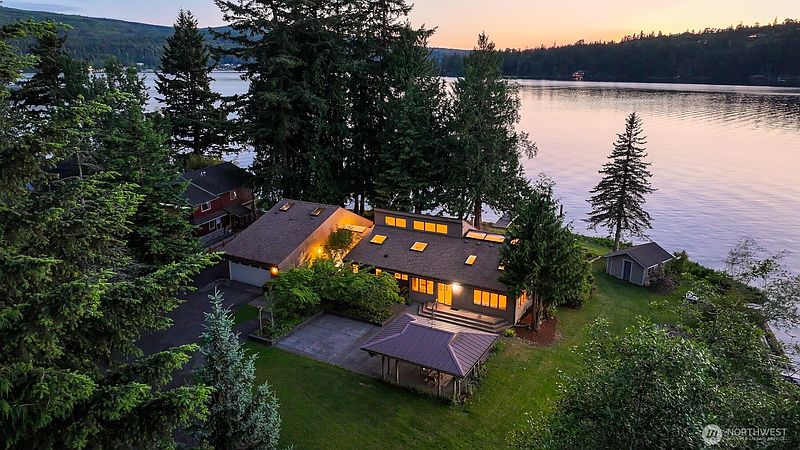 3rd image of 3169 Agate Bay Lane