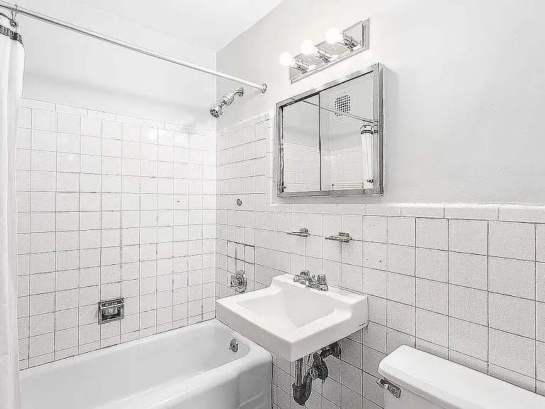 195 Willoughby Ave #1609 — Photo 4