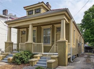 8327 Panola St, New Orleans, LA 70118