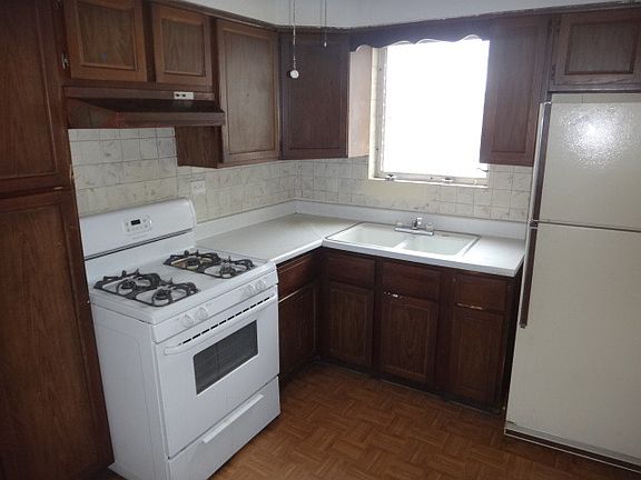 4th image of 5905 W 16th St