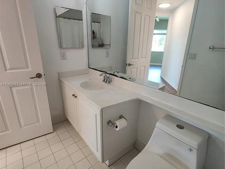 3600 Oaks Clubhouse Dr #206 — Photo 76