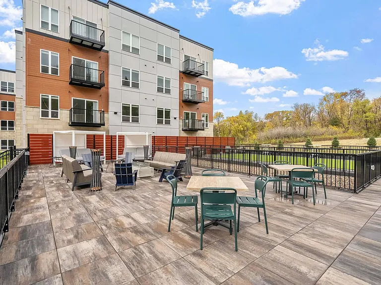 The Aurilla Apartments — Photo 57