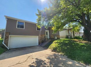 503 W Muller Rd, East Peoria, IL 61611