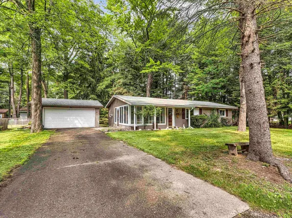 115 Birchwood Ave, Prudenville, MI 48651