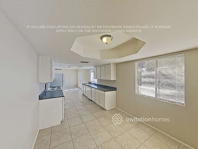 147 W Hillside St — Photo 6