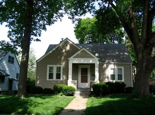 28 Olive Ct, Iowa City, IA 52246