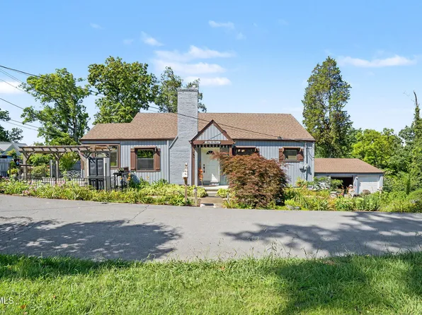 3220 Ashley St, Kingsport, TN 37664