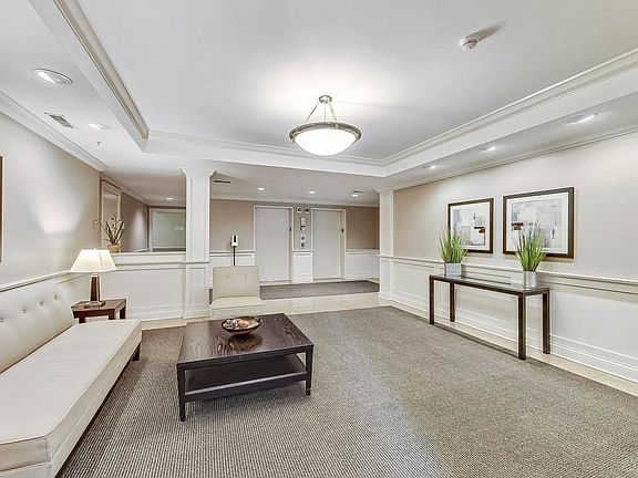 5th image of 626 Homewood Ave APT 306