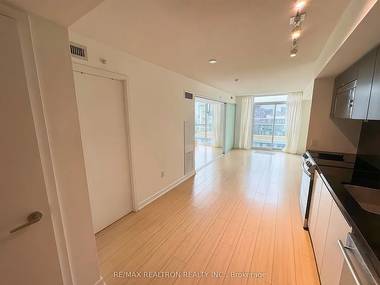 85 Queens Wharf Rd #1211 — Photo 3