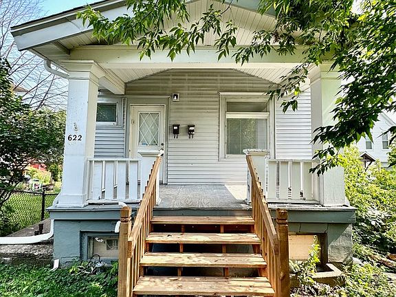 2nd image of 622 E 8th St