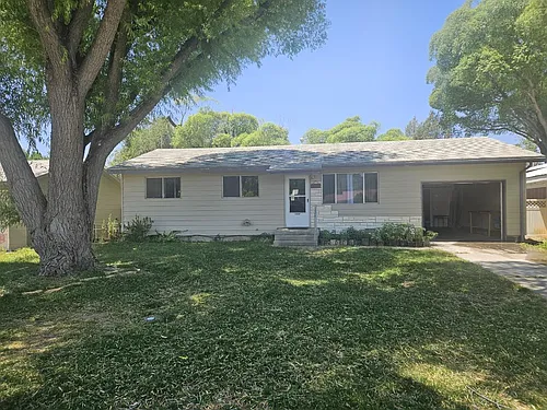 1151 Bluff St Photo 1