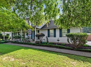 7 Amherst Ct, Johnson City, TN 37601