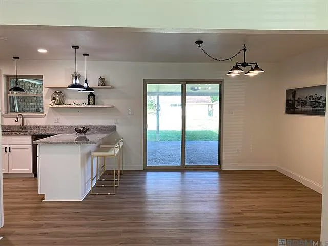 4 bed, 1604 sqft, $1,950 — Photo 3